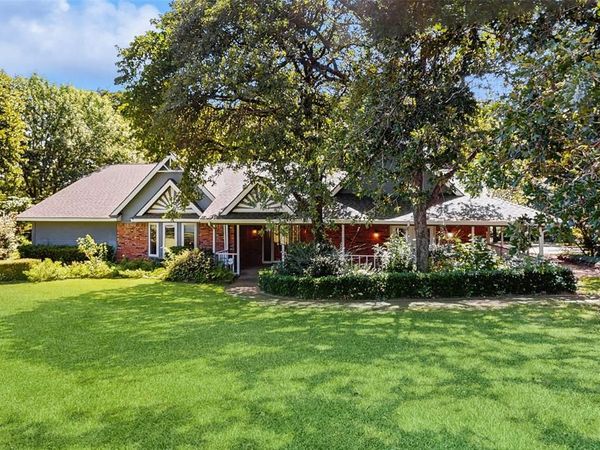 917 Hillside Drive, Copper Canyon, TX 75077