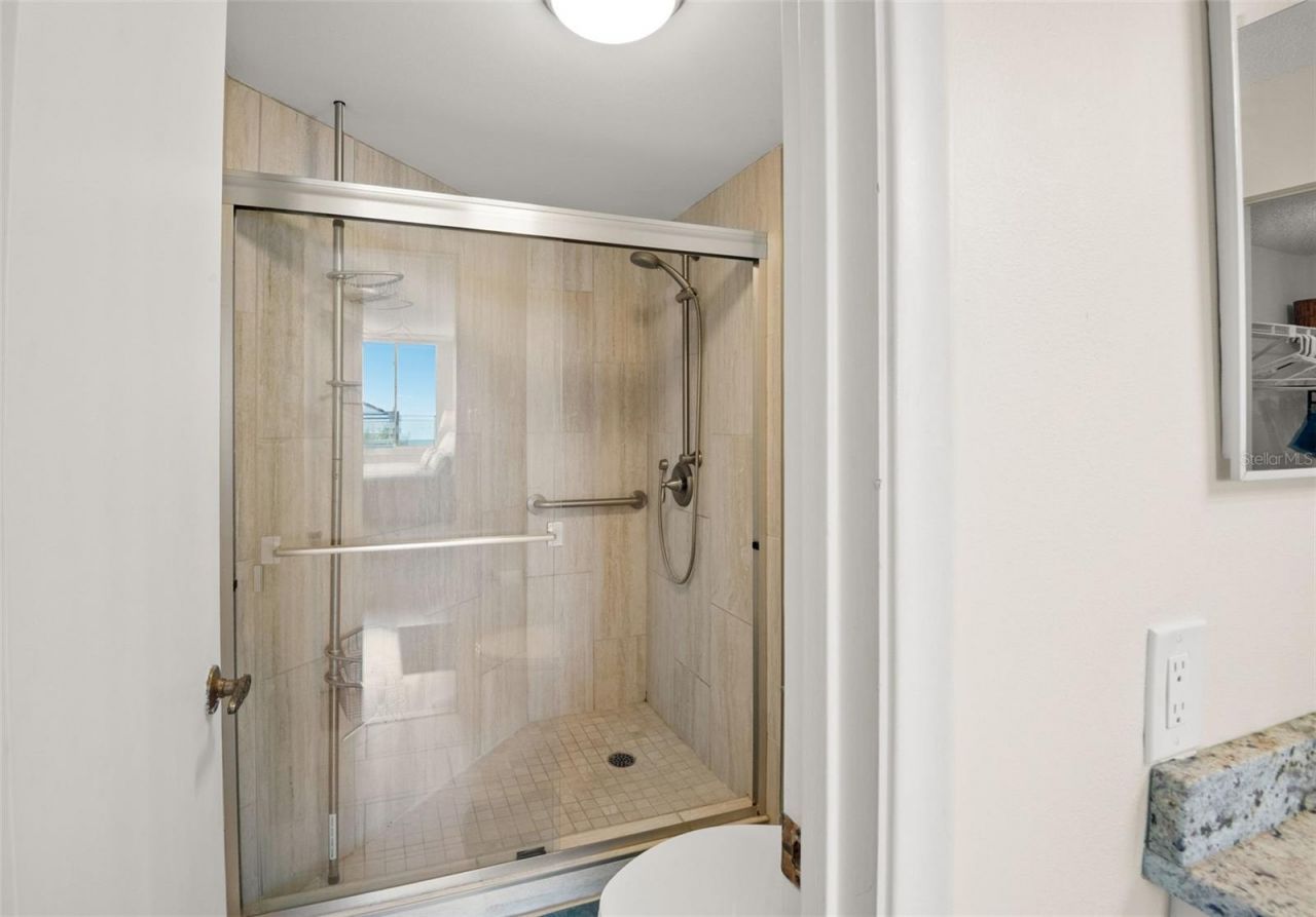 6219 Palma Del Mar Boulevard S, Unit 606, Saint Petersburg, FL 33715 Photo