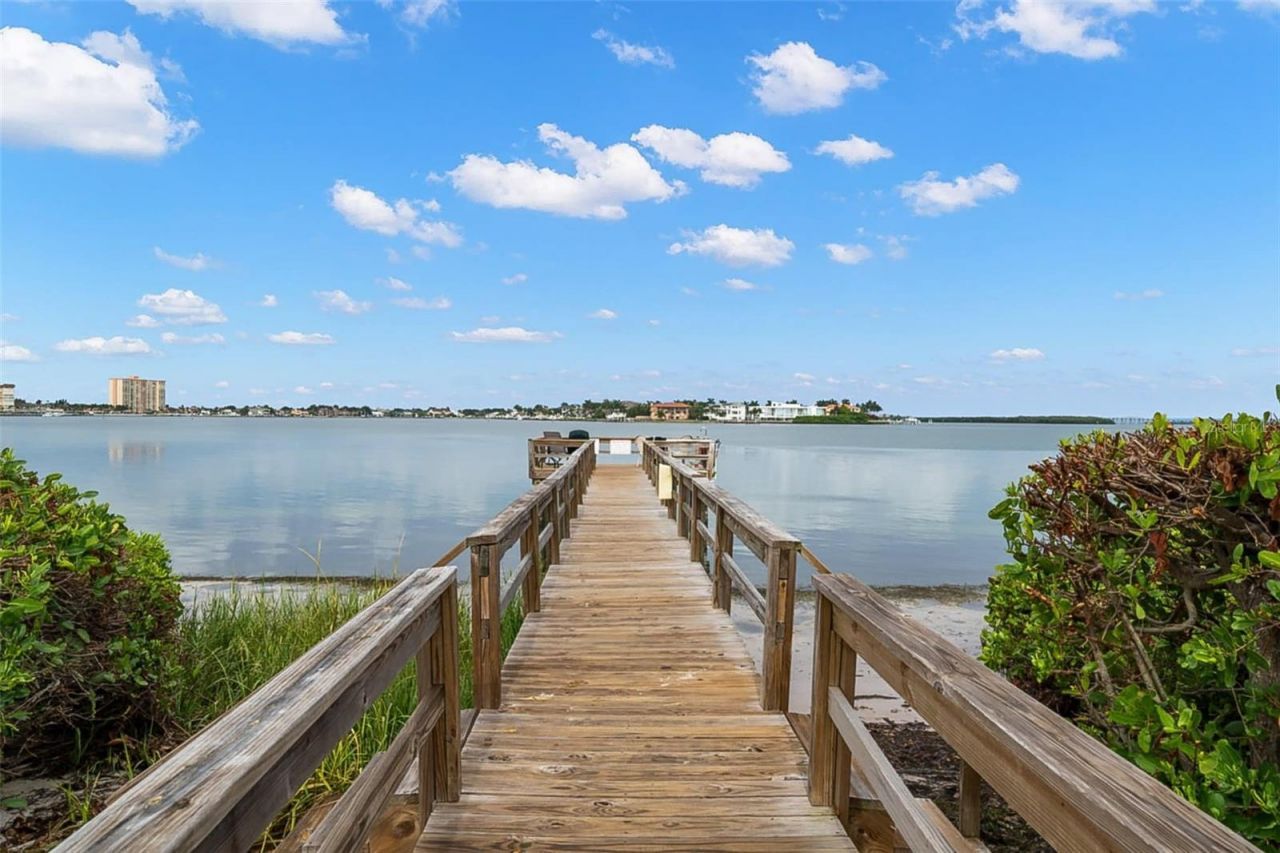 6219 Palma Del Mar Boulevard S, Unit 606, Saint Petersburg, FL 33715 Photo