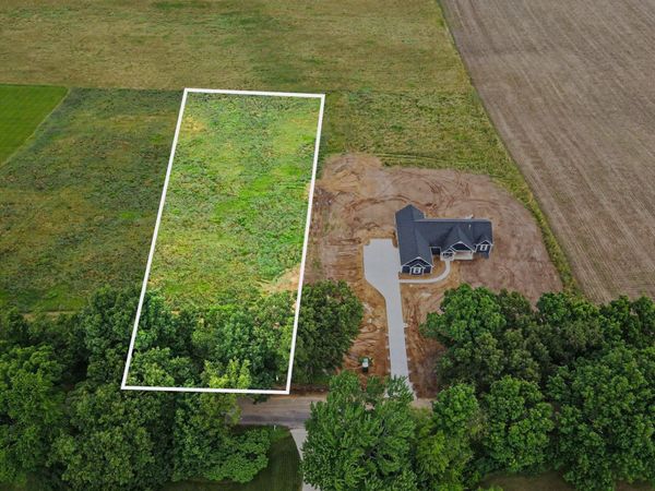 9341 EF Avenue E, Richland, MI 49083