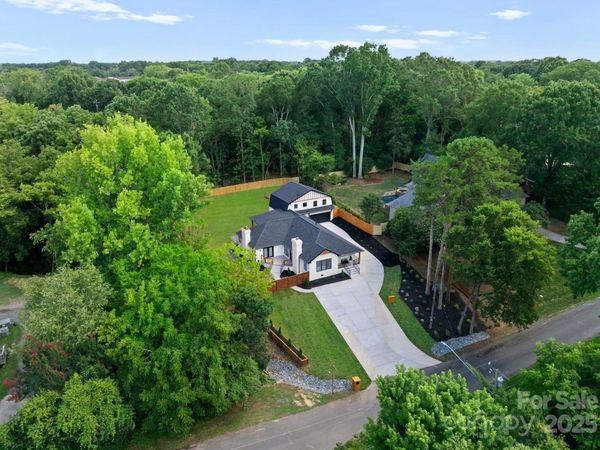 6326 Cedar Croft Drive, Charlotte, NC 28226