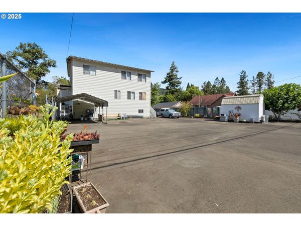 5565 NE STEPHENS ST, Winchester, OR 97495