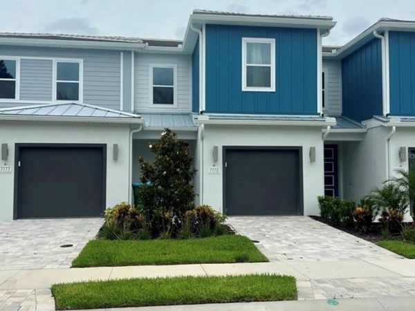 7773 SPECTRUM DRIVE, REUNION, FL 34747