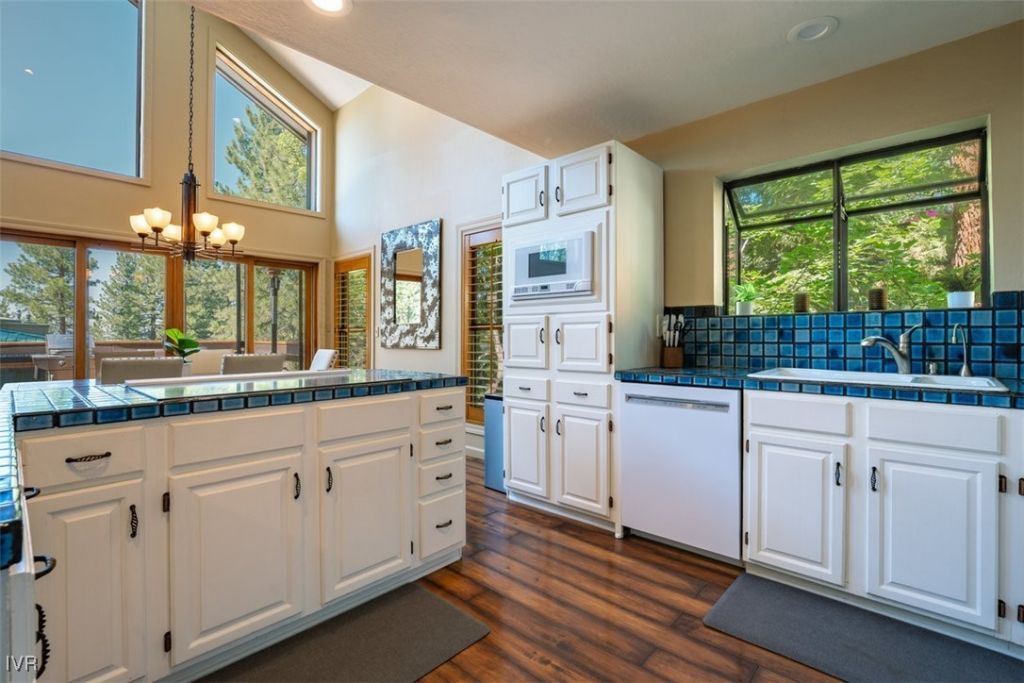 558 Valley Drive, Incline Village, NV 89451 Photo