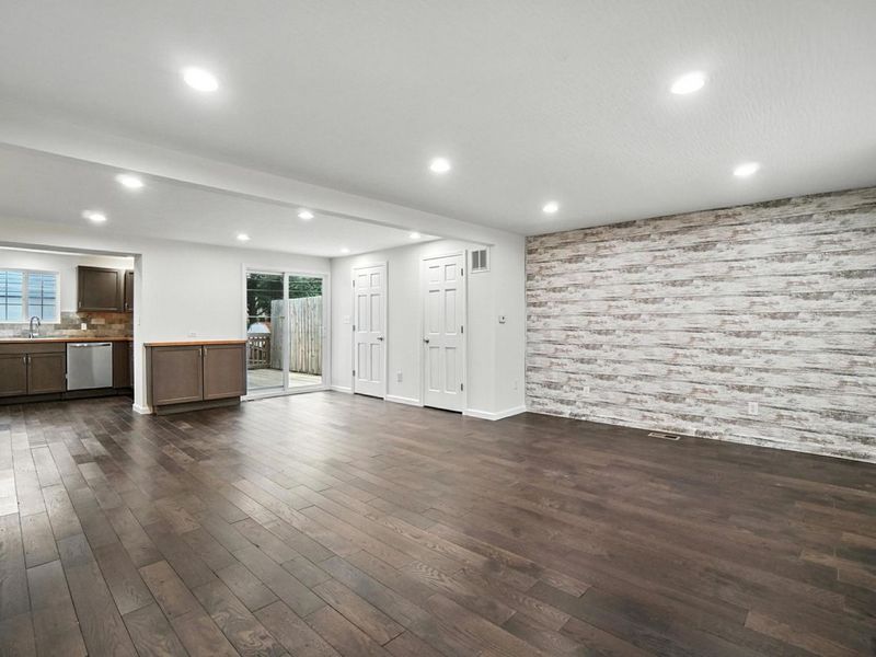 165 Frebis Avenue, Columbus, OH 43206 Photo 4