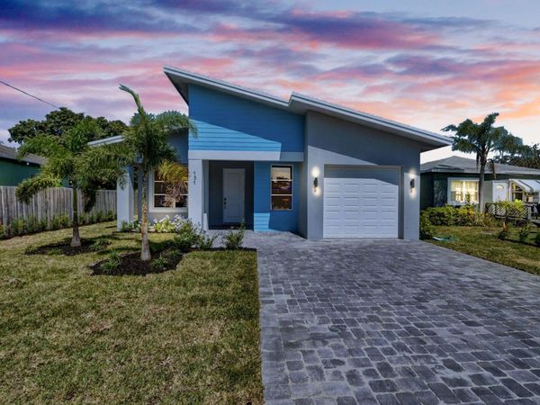 715 NW 1st Street, Delray Beach, FL 33444