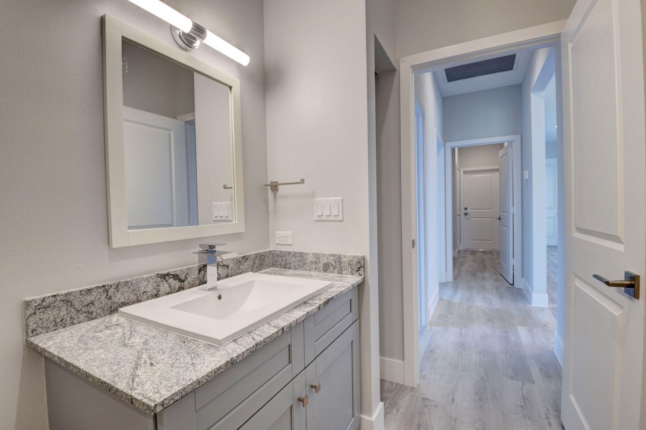 715 NW 1st Street, Delray Beach, FL 33444 Photo