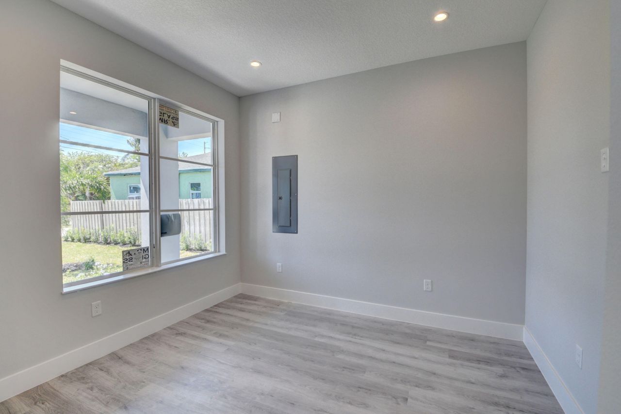 715 NW 1st Street, Delray Beach, FL 33444 Photo