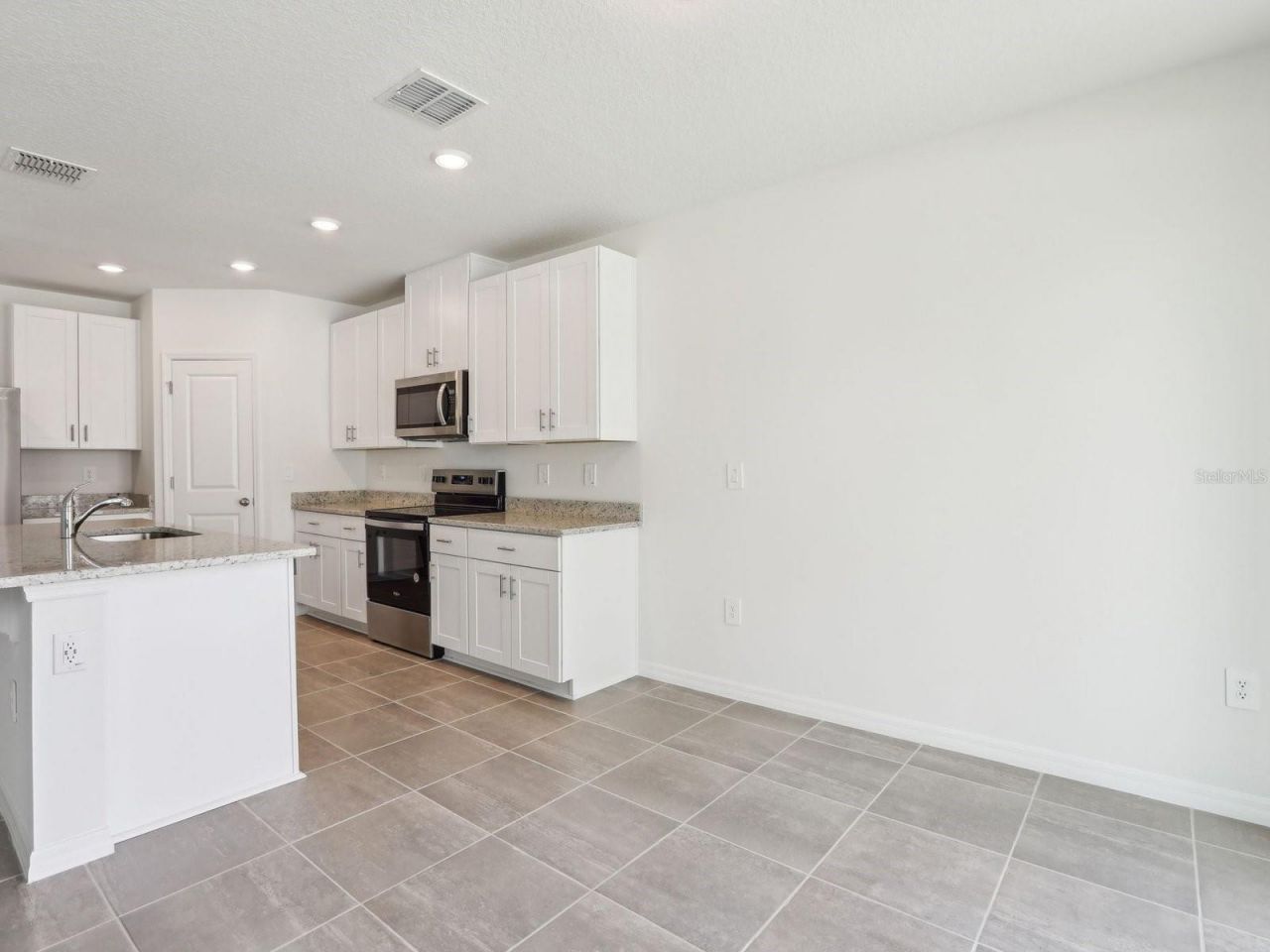 1361 Oak Valley Drive, Auburndale, FL 33823 Photo