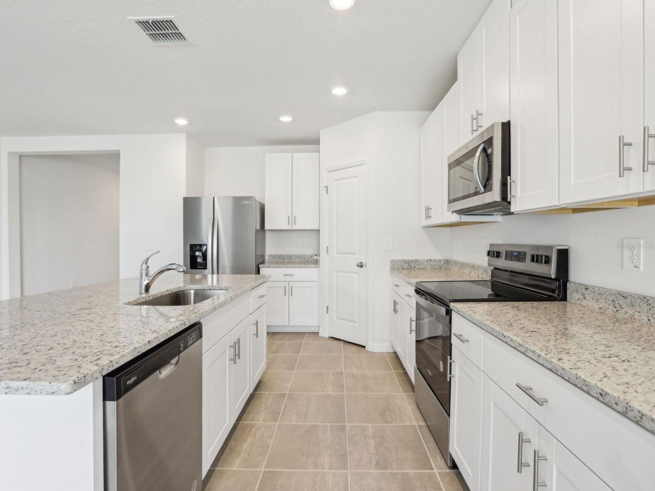 1361 Oak Valley Drive, Auburndale, FL 33823 Photo