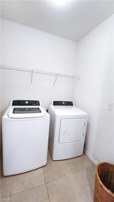 8330 Tortoise Isle Ct, Lehigh Acres, FL 33972 Photo