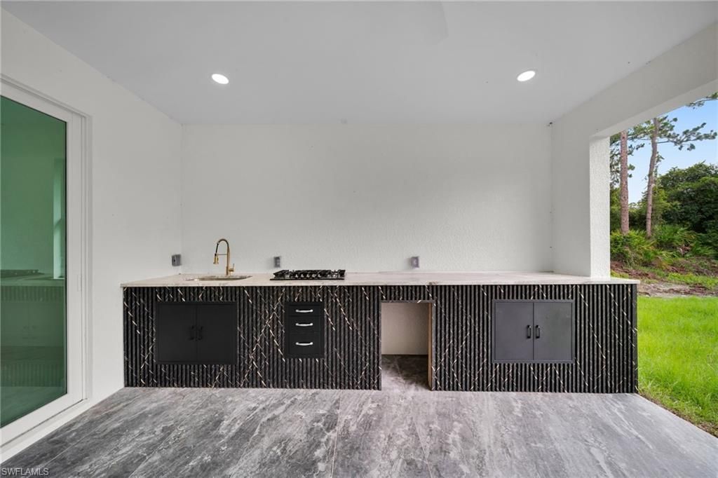 102 Grant Ave, Lehigh Acres, FL 33936 Photo