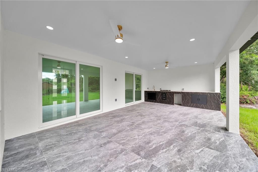 102 Grant Ave, Lehigh Acres, FL 33936 Photo