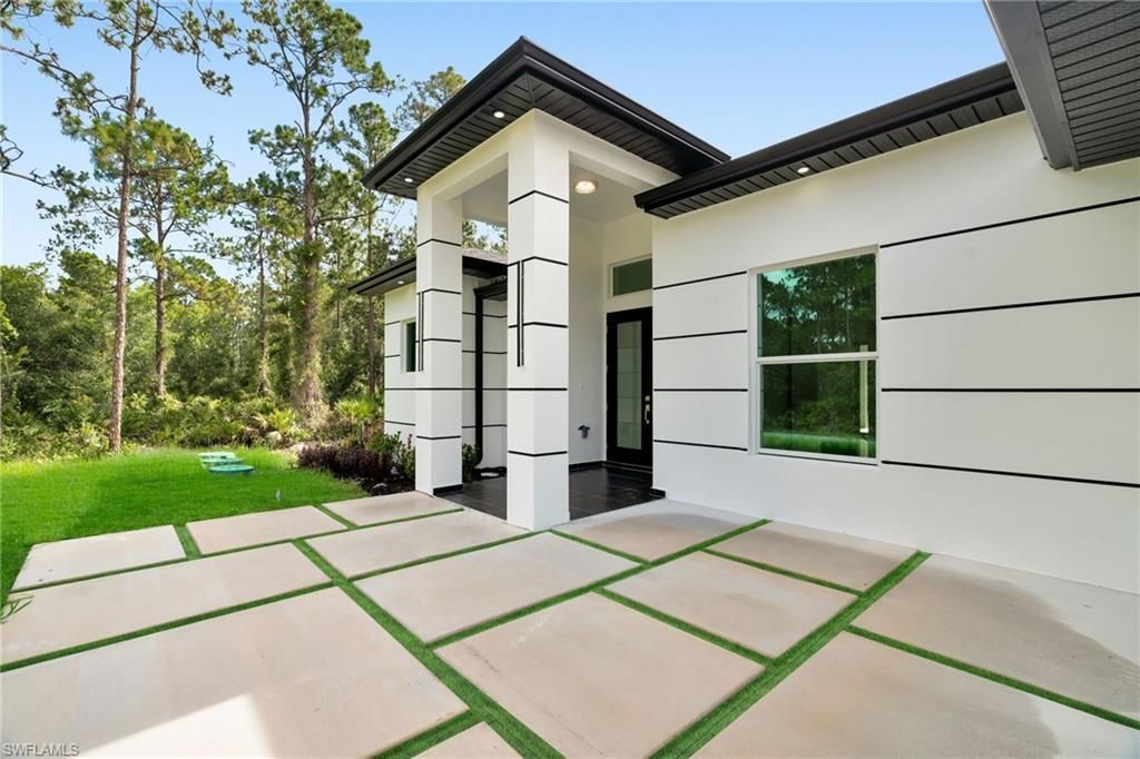 102 Grant Ave, Lehigh Acres, FL 33936 Photo