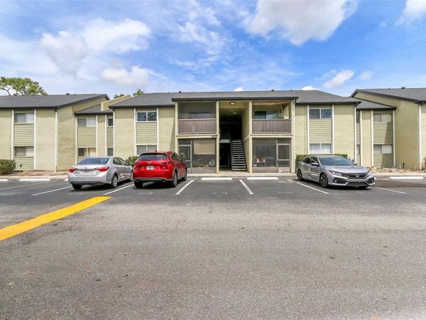 922 LAKE DESTINY ROAD, Unit E, ALTAMONTE SPRINGS, FL 32714