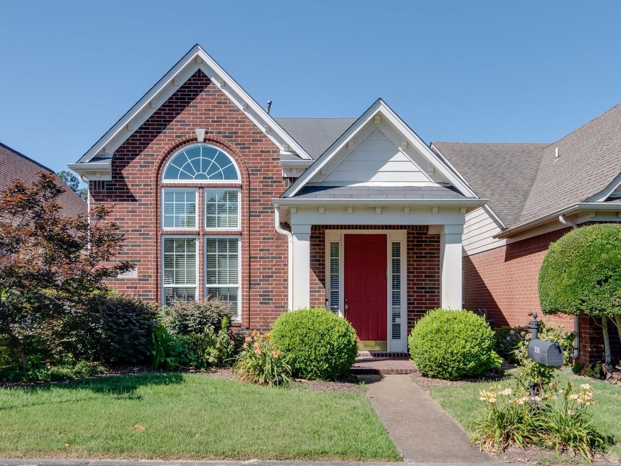 331 Fountain River Dr, Memphis, TN 38120 Main Photo