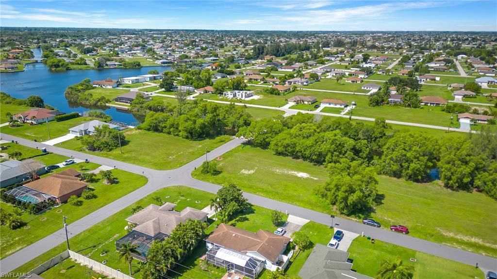 1001 NE 6th Ave, Cape Coral, FL 33909 Photo