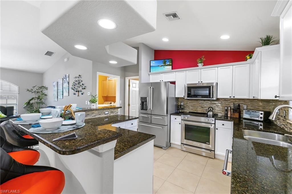 1001 NE 6th Ave, Cape Coral, FL 33909 Photo