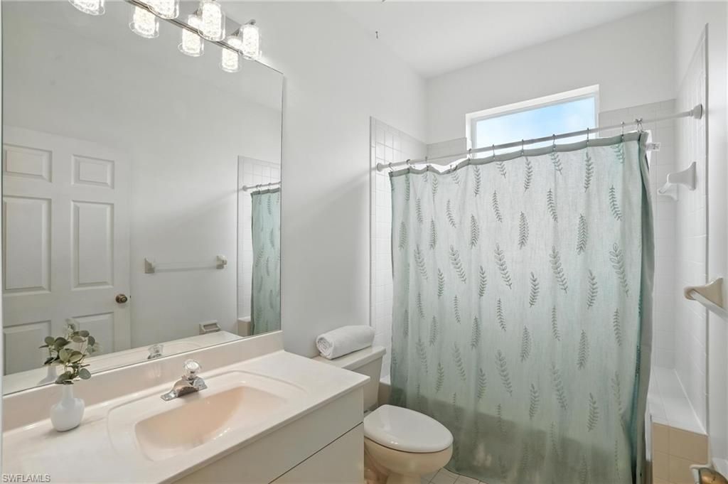 8512 Fairway Bend Dr, Estero, FL 33967 Photo