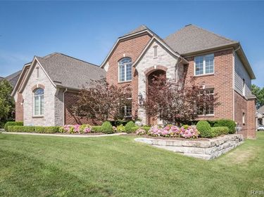 55712 Glenbrooke Drive, Shelby Twp, MI 48316