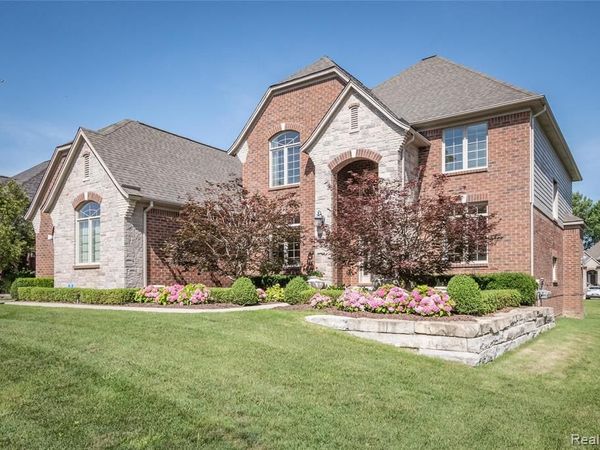 55712 Glenbrooke Drive, Shelby Twp, MI 48316