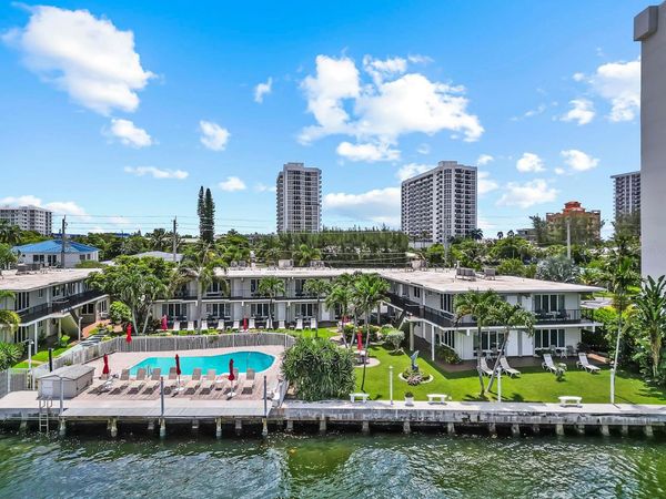 555 N RIVERSIDE DRIVE, Unit 4, POMPANO BEACH, FL 33062