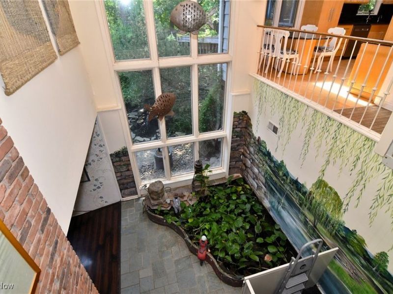 30700 Ainsworth Drive, Cleveland, OH 44124 Photo 17