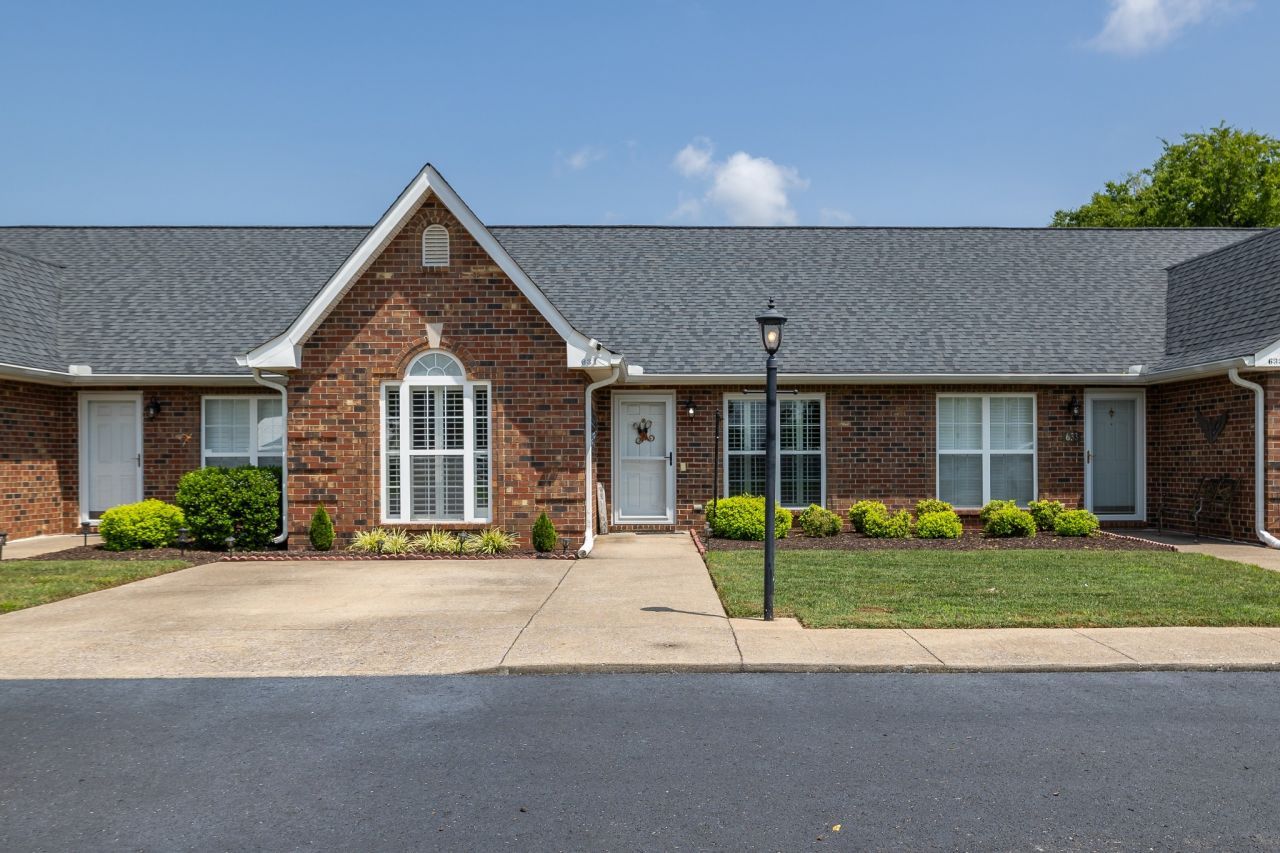 631 E Lane St, Shelbyville, TN 37160 Main Photo