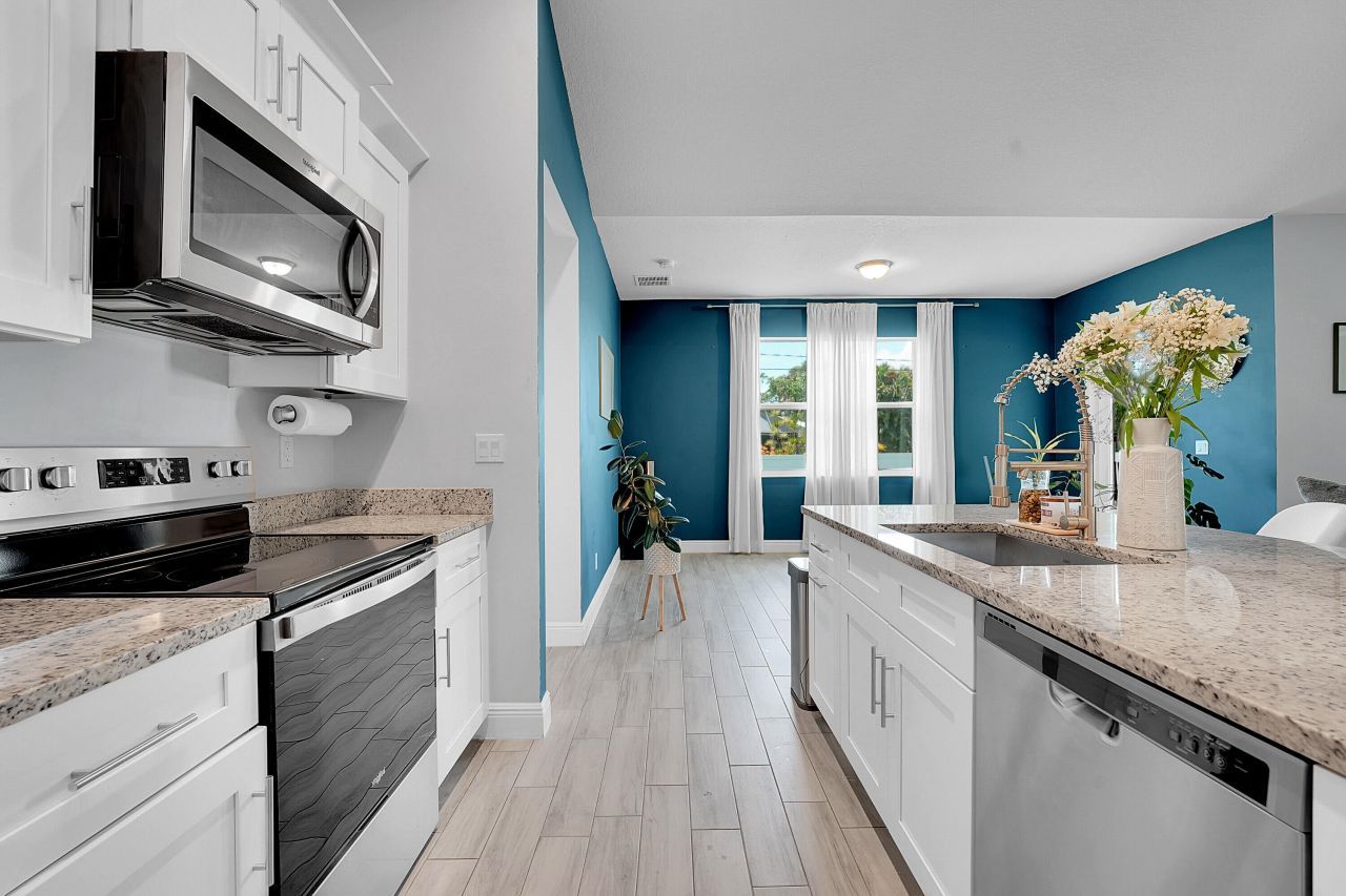 1150 SE Sabina Lane, Port Saint Lucie, FL 34983 Photo