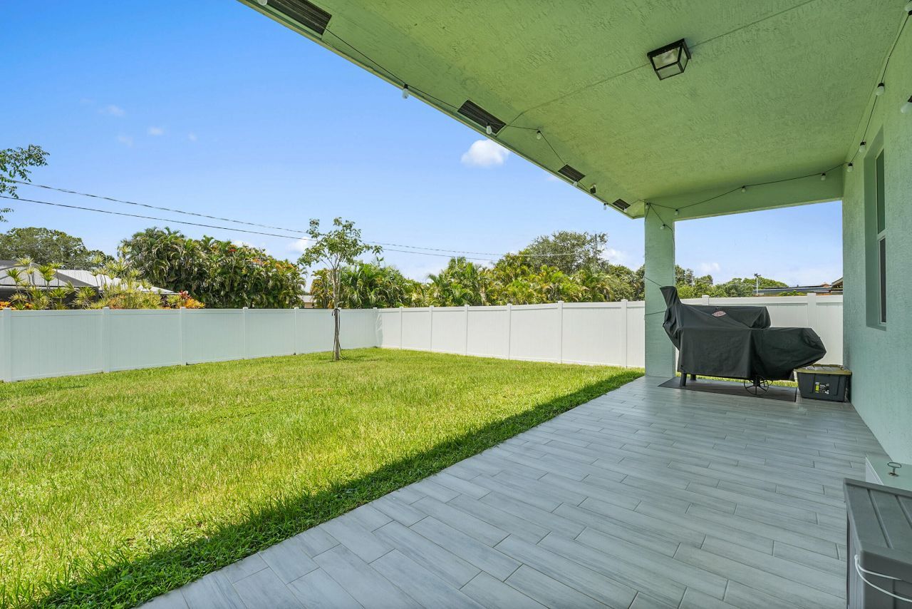 1150 SE Sabina Lane, Port Saint Lucie, FL 34983 Photo