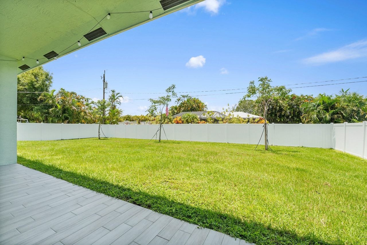 1150 SE Sabina Lane, Port Saint Lucie, FL 34983 Photo