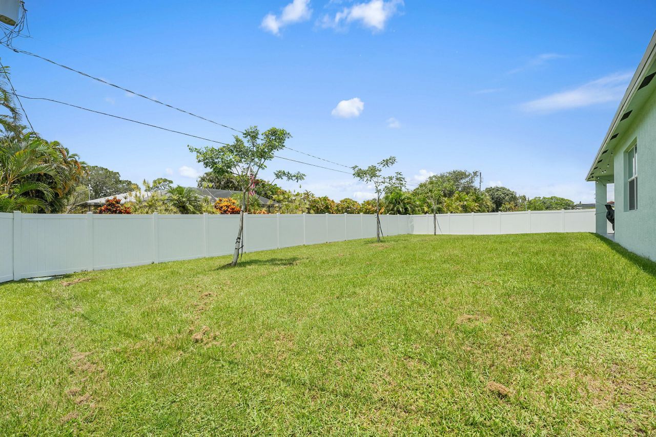 1150 SE Sabina Lane, Port Saint Lucie, FL 34983 Photo