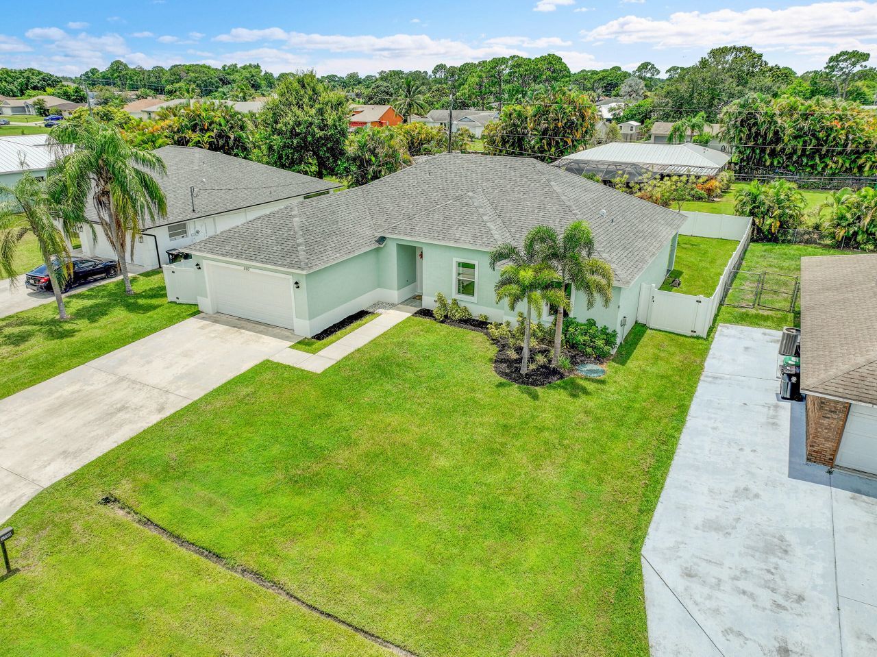 1150 SE Sabina Lane, Port Saint Lucie, FL 34983 Photo