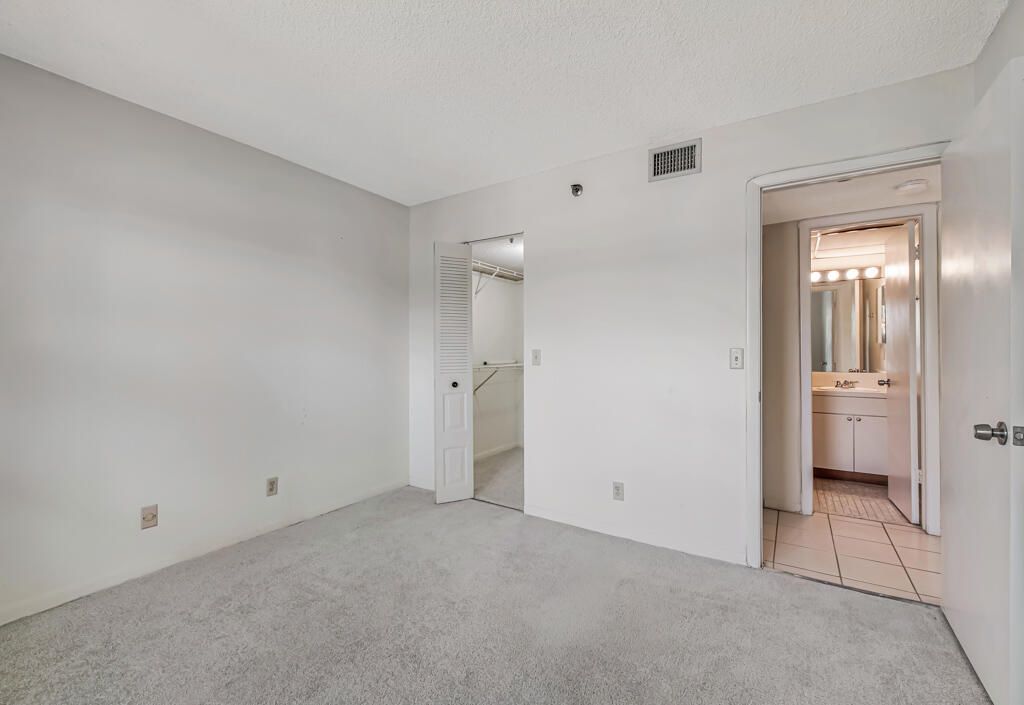 4640 Lucerne Lakes Boulevard, Unit 206, Lake Worth, FL 33467 Photo
