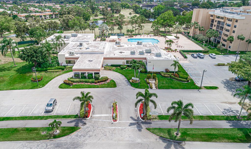 4640 Lucerne Lakes Boulevard, Unit 206, Lake Worth, FL 33467 Photo