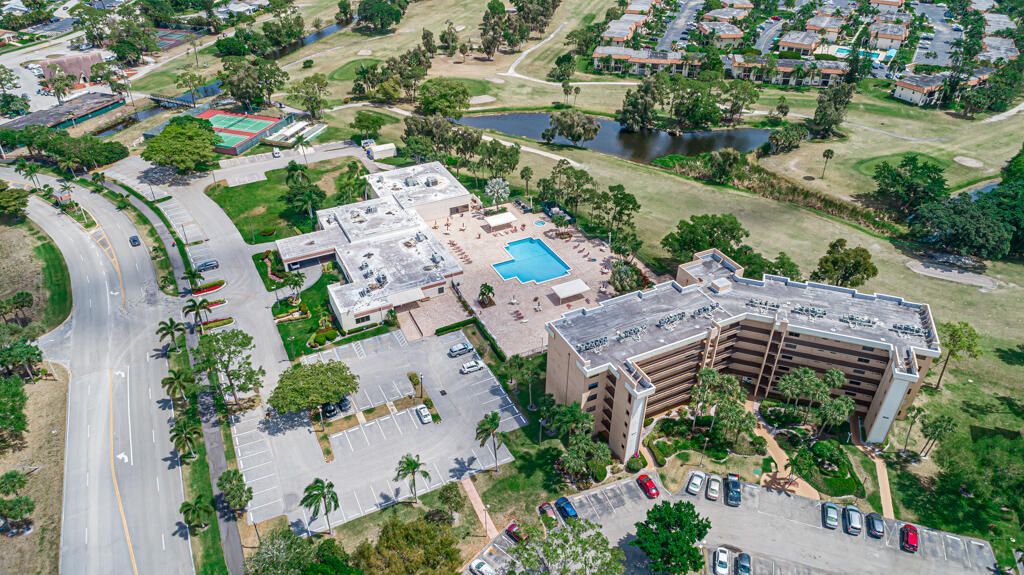 4640 Lucerne Lakes Boulevard, Unit 206, Lake Worth, FL 33467 Photo