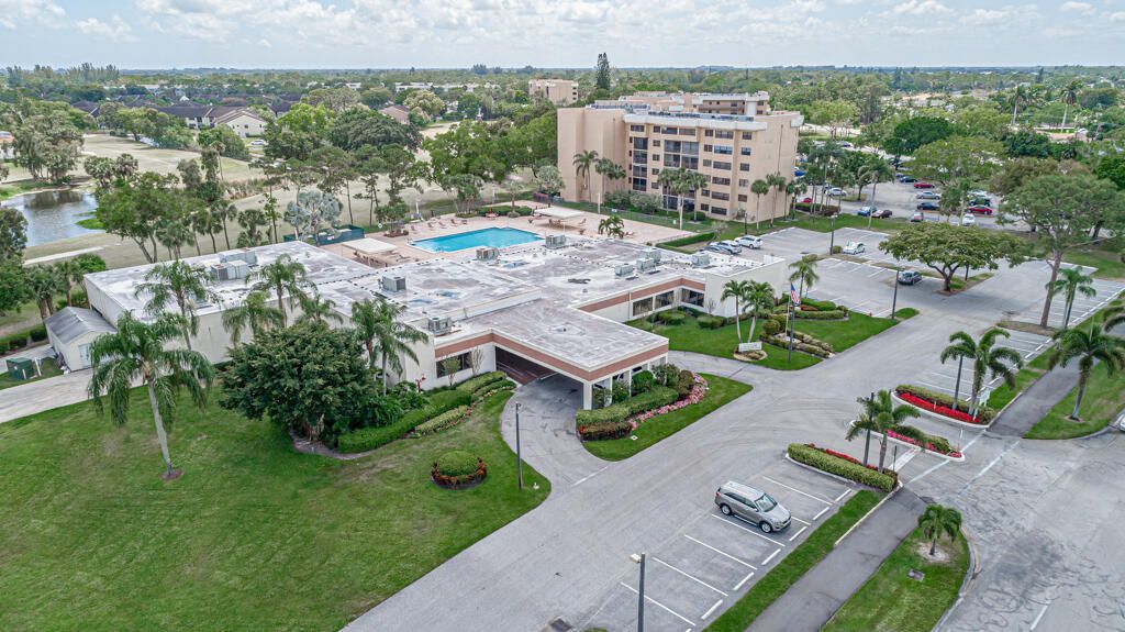 4640 Lucerne Lakes Boulevard, Unit 206, Lake Worth, FL 33467 Photo