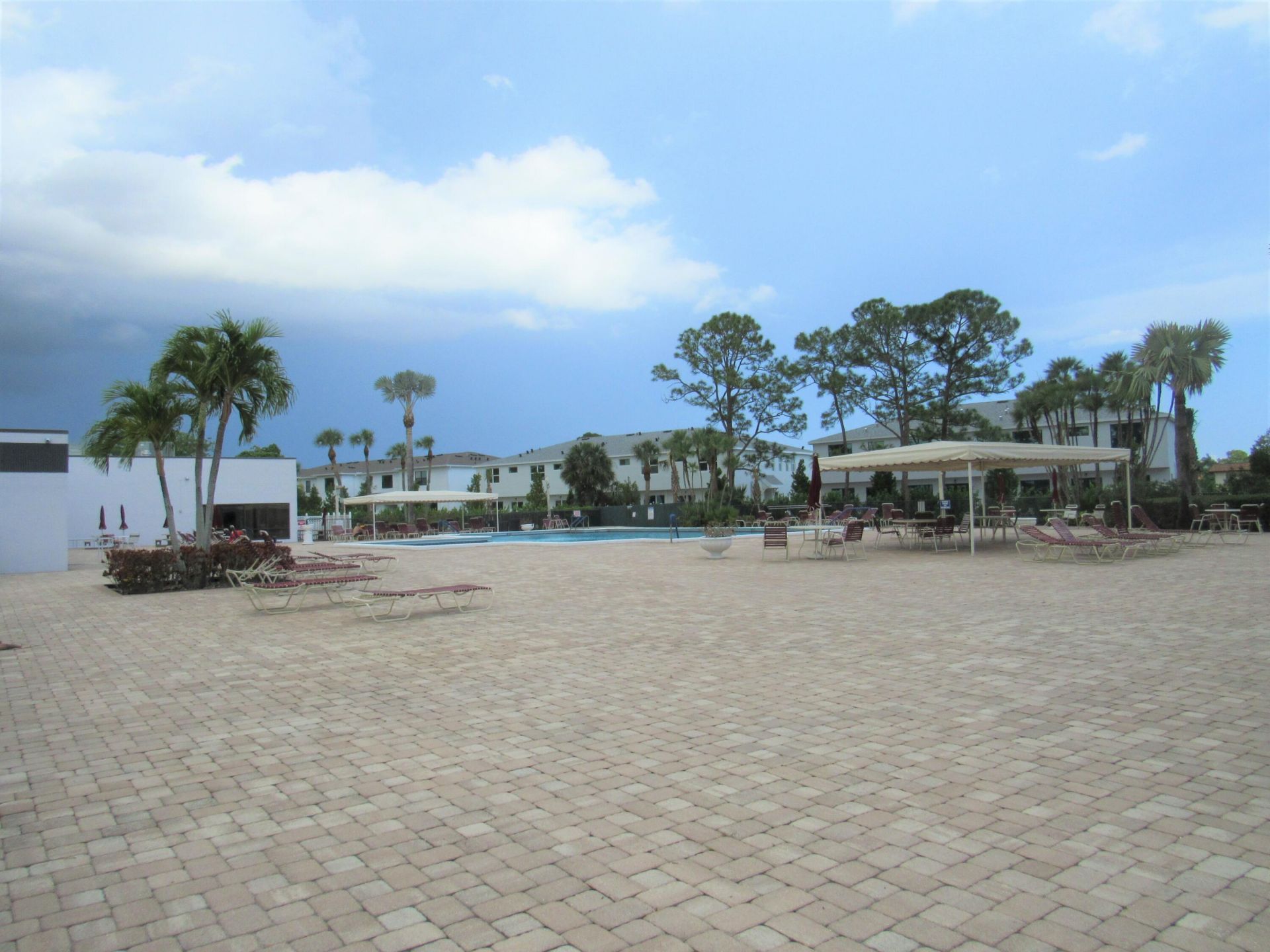 4640 Lucerne Lakes Boulevard, Unit 206, Lake Worth, FL 33467 Photo