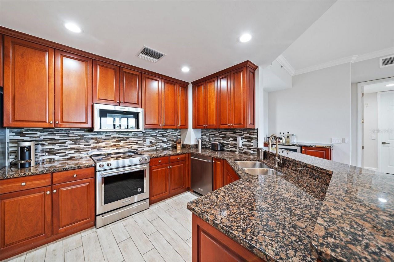 88 Vivante Boulevard, Unit 203, Punta Gorda, FL 33950 Photo