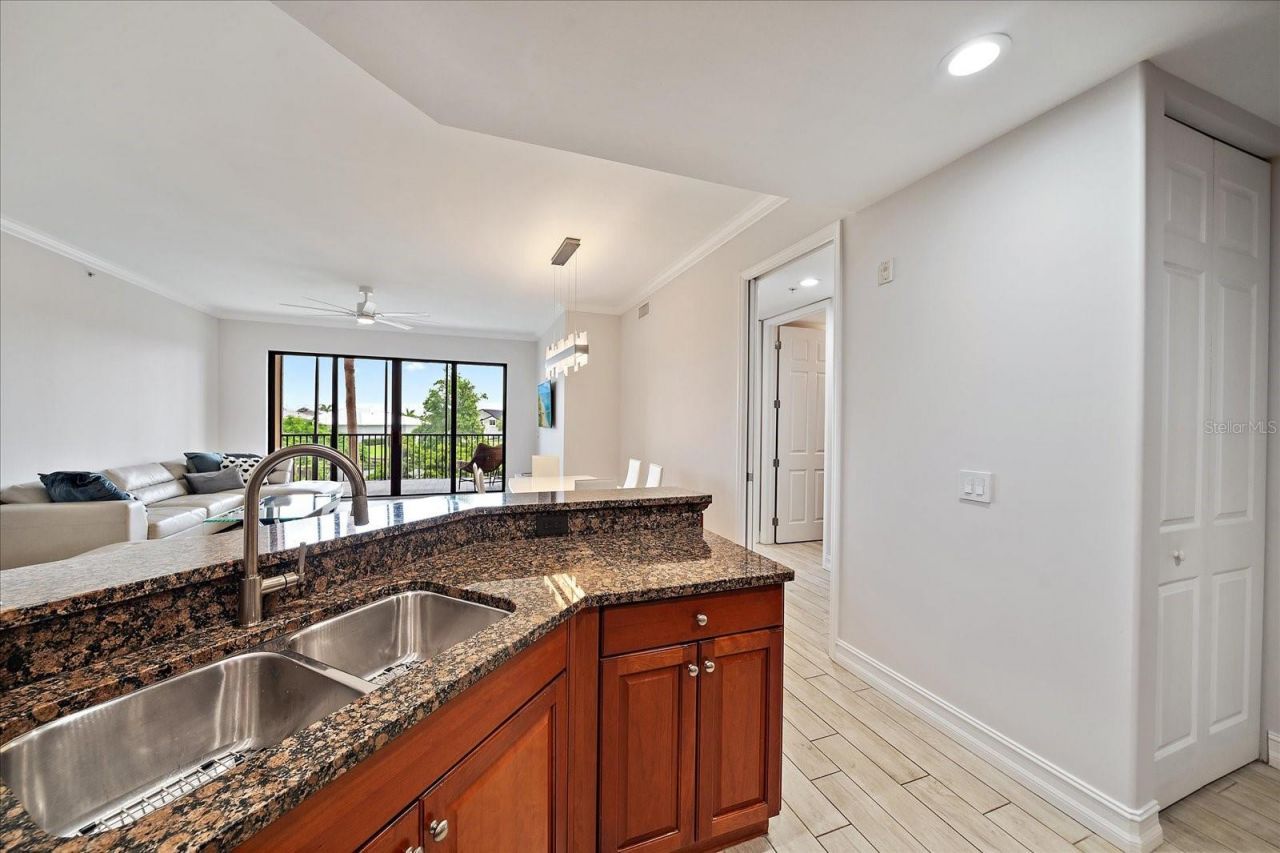 88 Vivante Boulevard, Unit 203, Punta Gorda, FL 33950 Photo