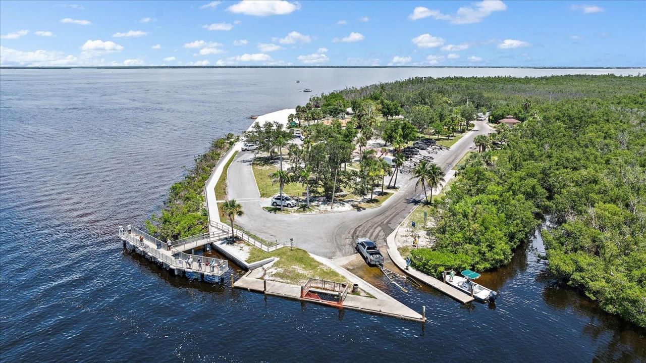 88 Vivante Boulevard, Unit 203, Punta Gorda, FL 33950 Photo