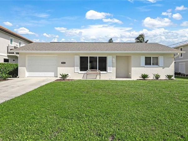 4862 Regal DR, BONITA SPRINGS, FL 34134