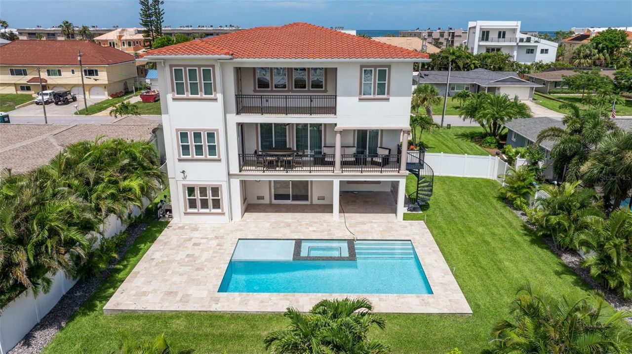 3141 Hibiscus Drive W, Belleair Beach, FL 33786 Photo