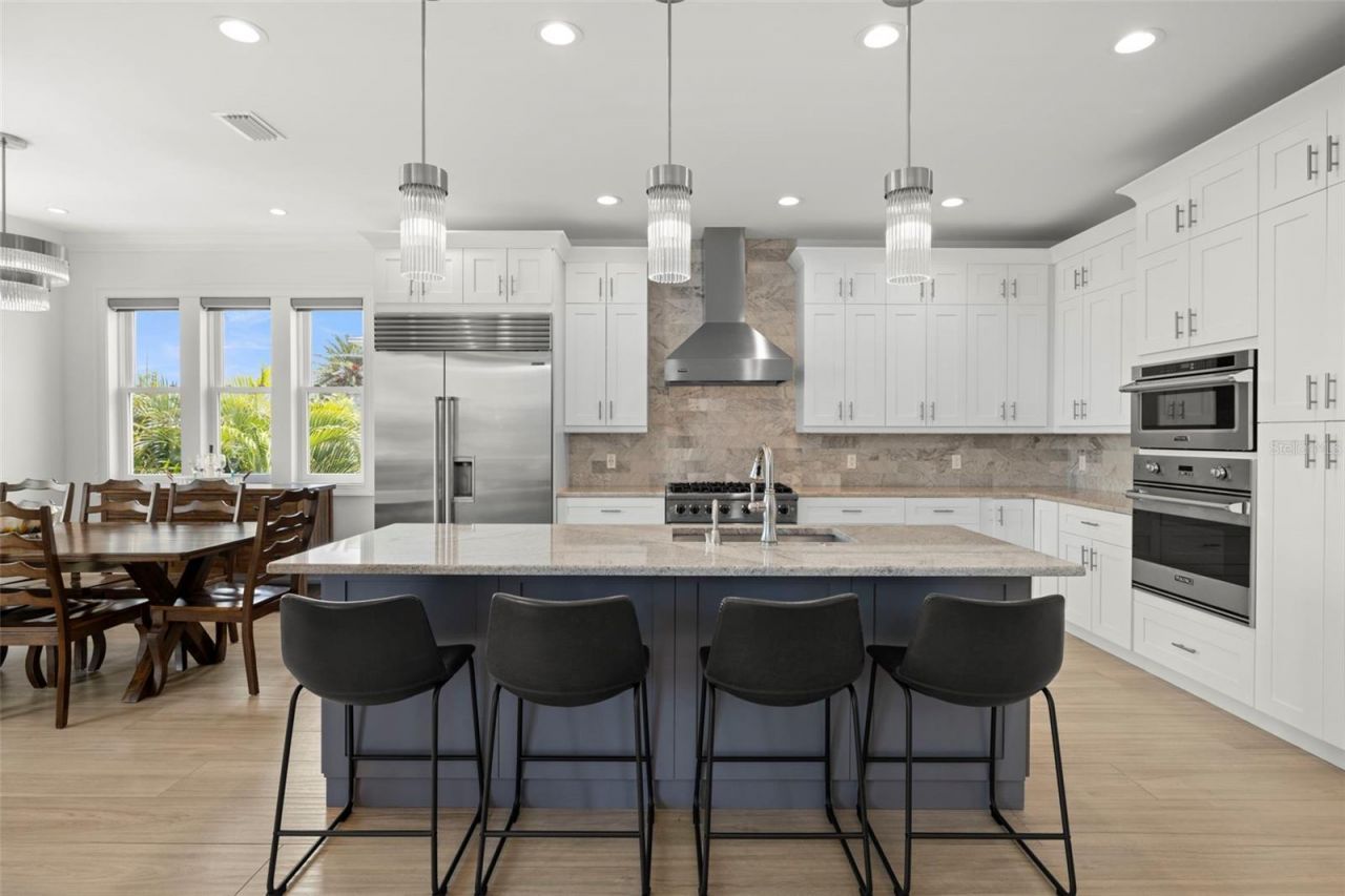 3141 Hibiscus Drive W, Belleair Beach, FL 33786 Photo