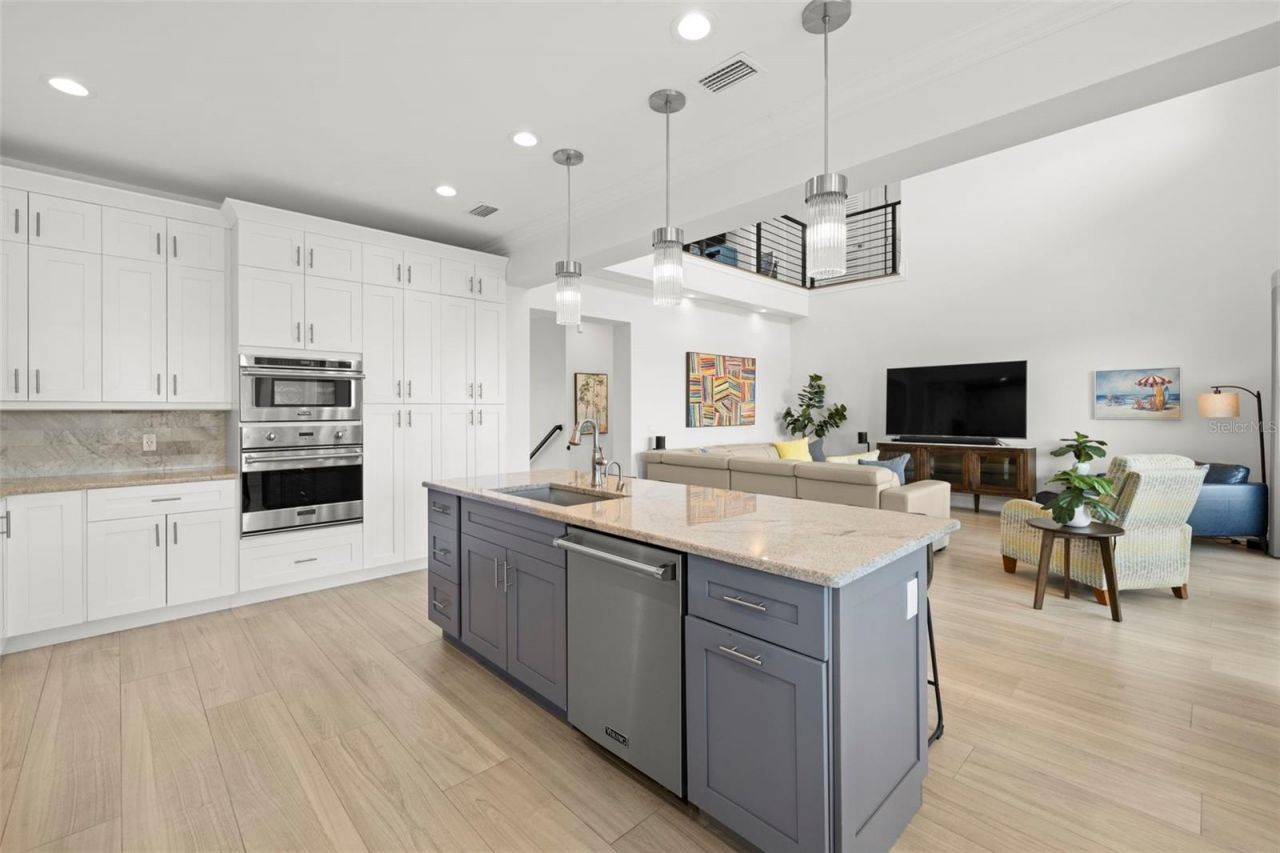 3141 Hibiscus Drive W, Belleair Beach, FL 33786 Photo