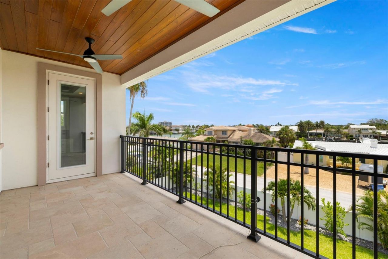 3141 Hibiscus Drive W, Belleair Beach, FL 33786 Photo