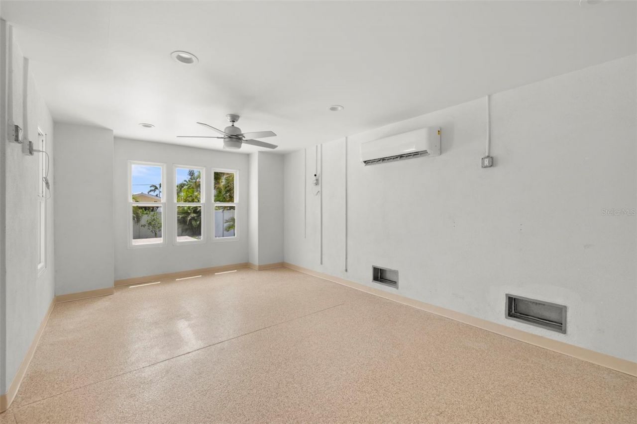 3141 Hibiscus Drive W, Belleair Beach, FL 33786 Photo