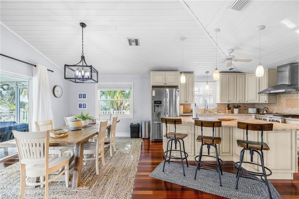 7711 Bocilla Ln, Bokeelia, FL 33922 Photo