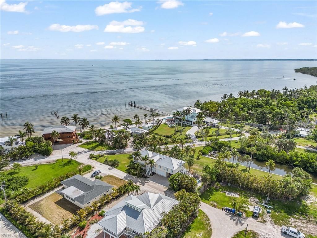 7711 Bocilla Ln, Bokeelia, FL 33922 Photo