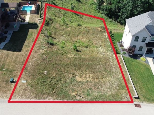 4013 Shenandoah Dr, Jefferson Hills, PA 15025